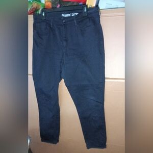 Signature by Levi Strauss Women's High Rise Black Jeans